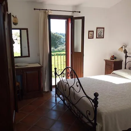 ファームステイ Turismo Rurale L'agliuledda