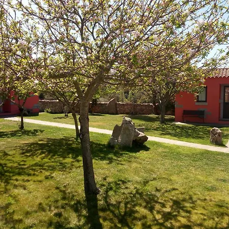 Turismo Rurale L'Agliuledda Farm stay Sant'Antonio di Gallura