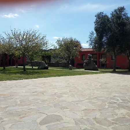 Alloggio per agriturismo Turismo Rurale L'agliuledda *