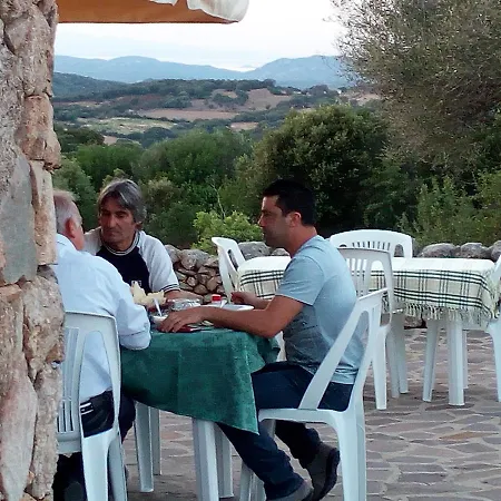 Farm stay Turismo Rurale L'Agliuledda *